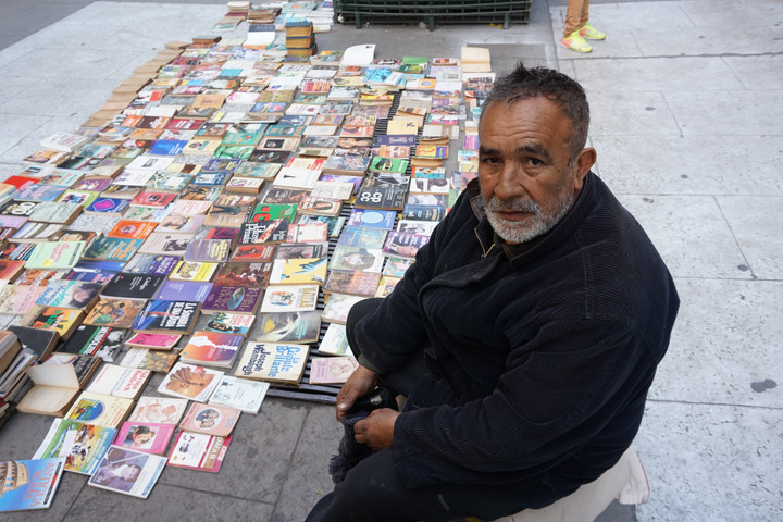 Conoces la MÁGICA HISTORIA de los libros cartoneros y su impacto