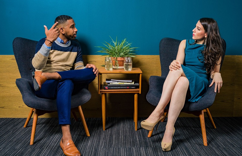 CONVERSACIÓN ESPONTÁNEA: 10 TIPOS y Ejemplos Clave
