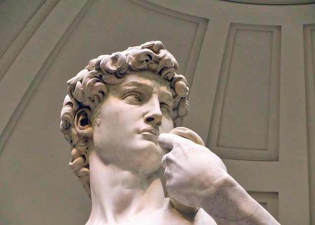 Cuál es el significado, origen y definición de la escultura