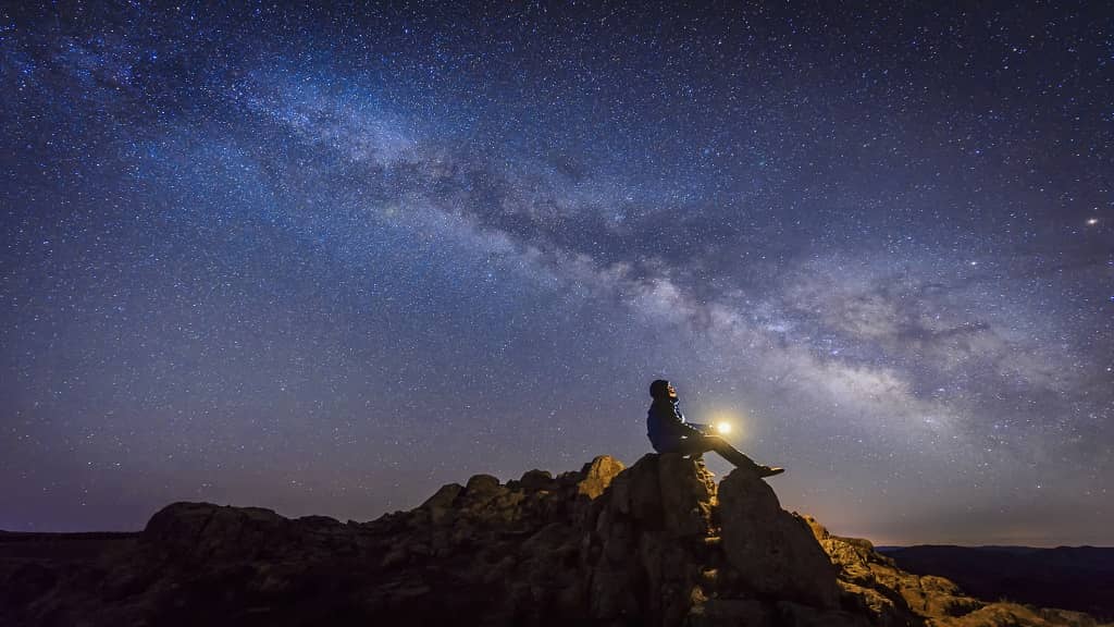 Cuál es el significado profundo de la noche y qué implica