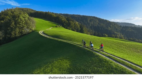 Cuál es la definición, origen y uso del deporte campestre