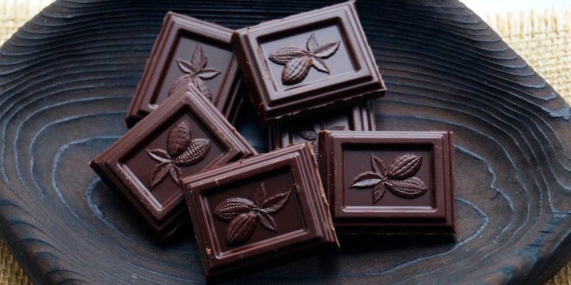 Cuál es la historia, características y beneficios del chocolate
