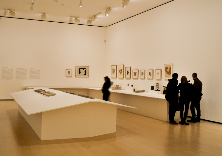 Cuál es la relación entre tiempo, espacio y arte contemporáneo
