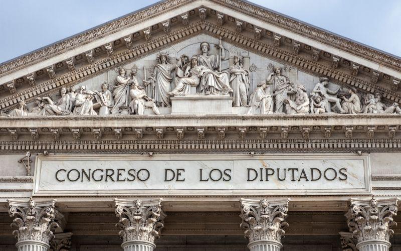 Cuáles son los componentes políticos y su importancia en la sociedad