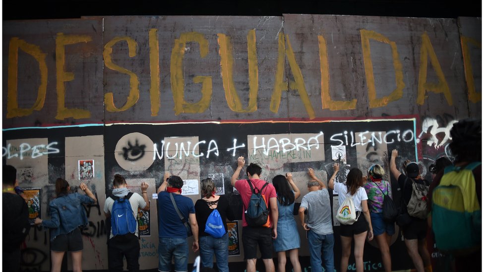 Ejemplo de DESIGUALDAD SOCIAL: 9 CASOS IMPACTANTES