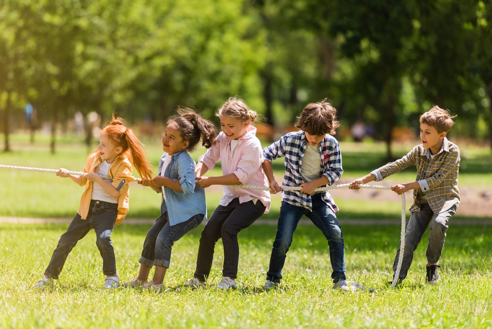 JUEGOS RECREATIVOS: 10 EJEMPLOS FÁCILES y DIVERTIDOS