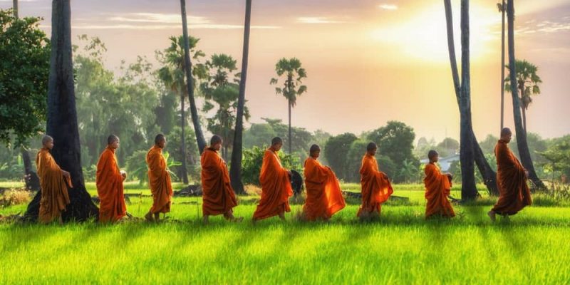 LA FE: Concepto y características del CRISTIANISMO y BUDISMO