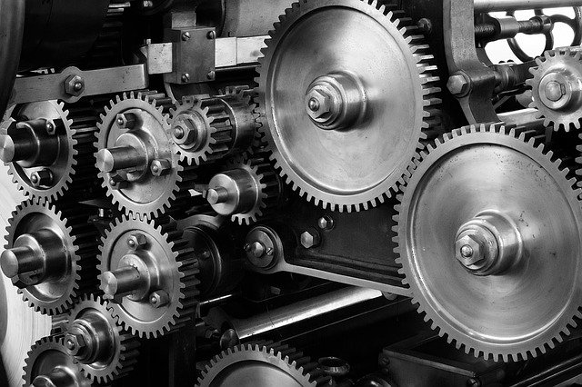 MAQUINA: Concepto, Definición y Características Esenciales