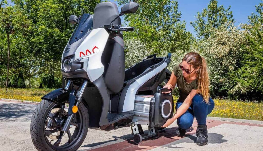 MOTOCICLETA: Qué ES y su IMPORTANCIA. Descúbrelo aquí