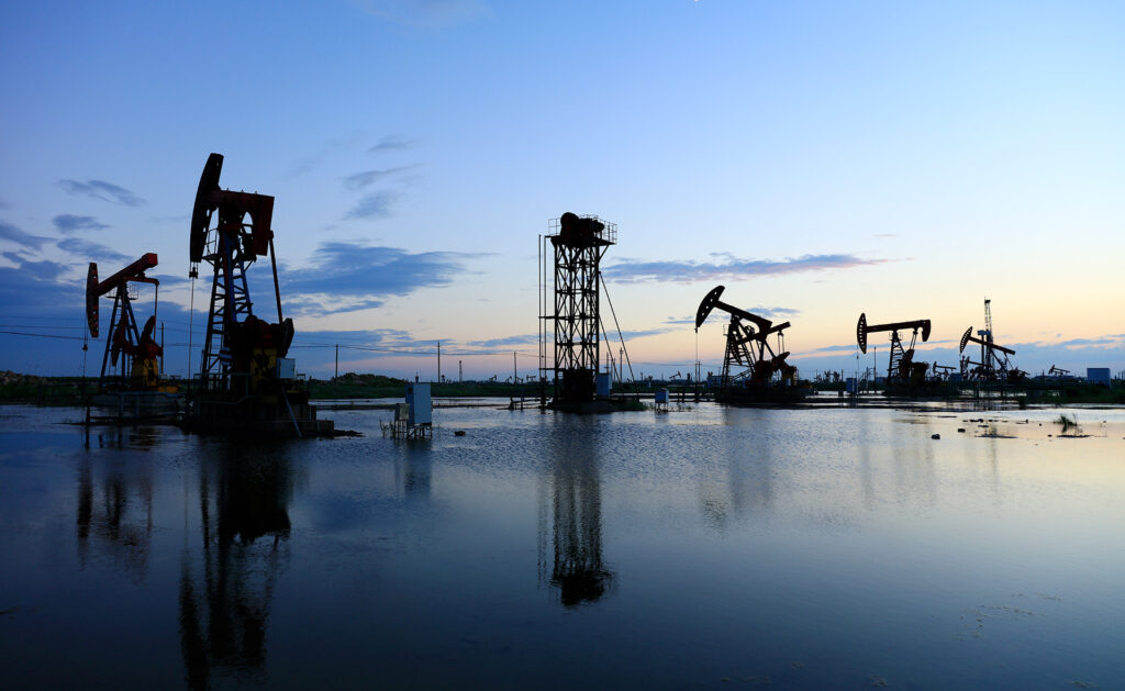 PETRÓLEO: DEFINICIÓN, HISTORIA y CONCEPTO Esencial