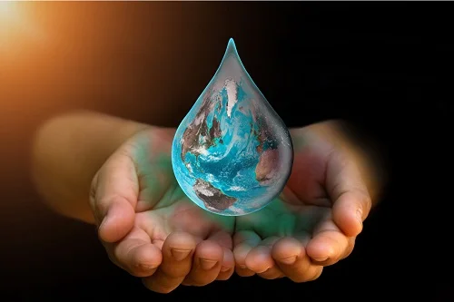 Por qué es crucial preservar el agua y qué consejos seguir
