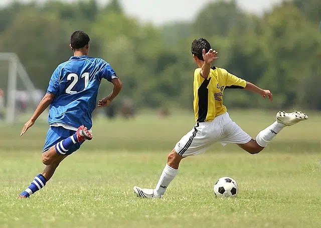 Qué es el fútbol y cuáles son sus características esenciales