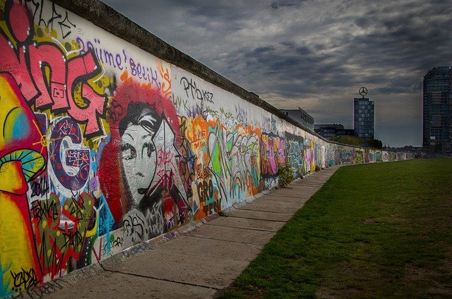 Qué es el muro y cuáles son sus funciones en la música actual