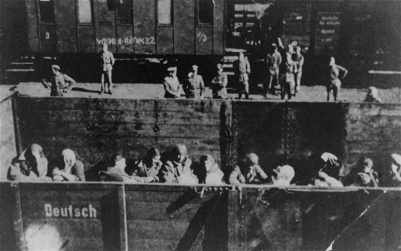 Qué es el nazismo y cuáles son sus características esenciales