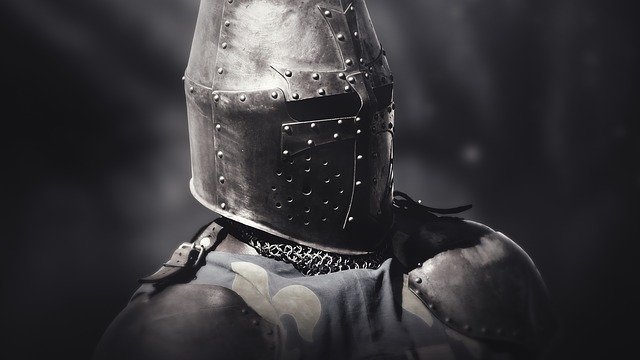 Qué es el YELMO, su SIGNIFICADO y TIPOS en la RELIGIÓN