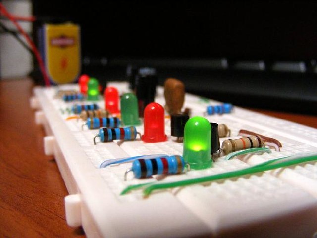Qué es la electrónica y cuál es su importancia en el presente