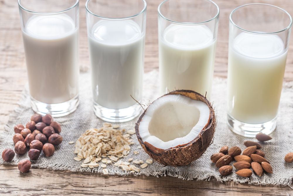 Qué es la leche, cuáles son sus tipos y qué beneficios ofrece