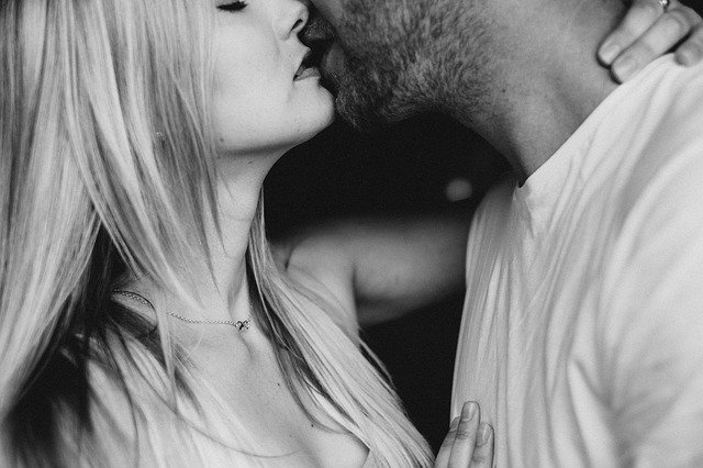Qué es la sensualidad y cuál es su verdadero significado