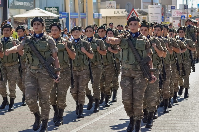 Qué es un EDECÁN y cuál es su rol en la sociedad actual