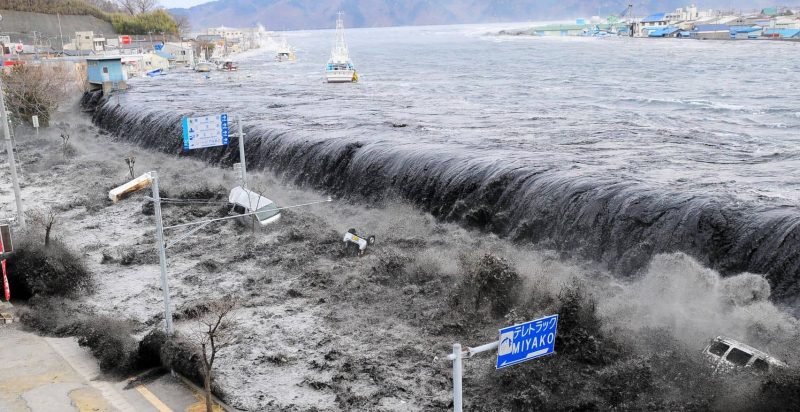 Qué son los tsunamis y cuáles son sus causas y consecuencias