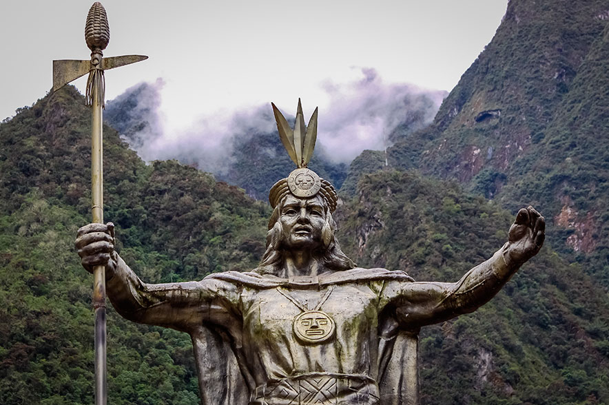 Quién lideraba el Imperio Inca y cuál era su rol principal
