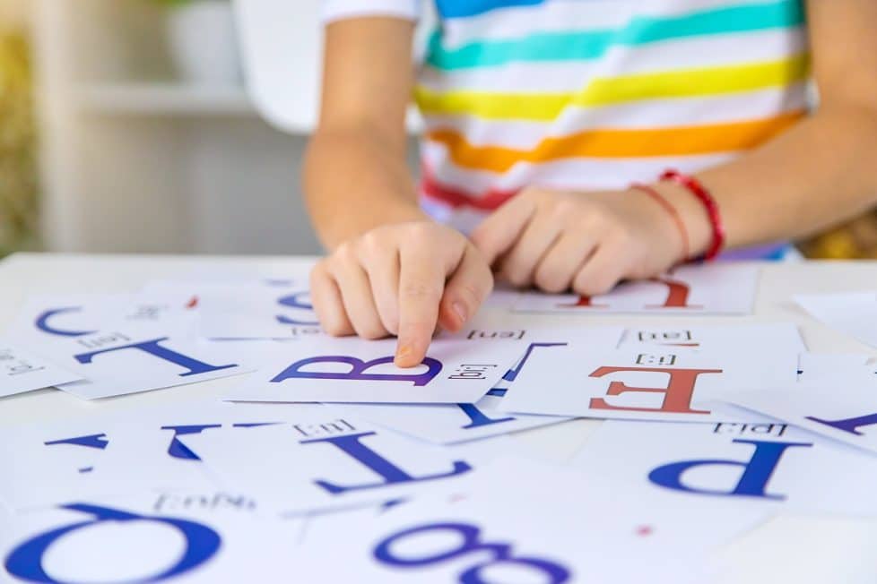 Quieres aprender a dominar el orden alfabético en el salón