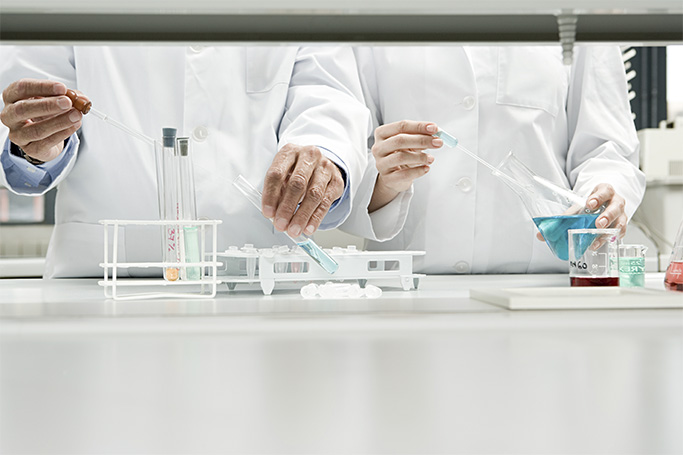 QUÍMICA ACTUAL: IMPLICACIONES en nuestro MUNDO hoy