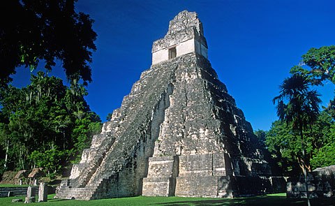 Te gustaría analizar el turismo histórico entre mayas y zapotecas