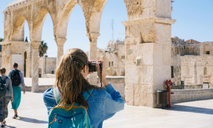 TURISTA CULTURAL: CARACTERÍSTICAS y TIPOS IMPRESCINDIBLES