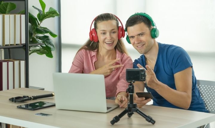 VLOGGER o BLOGGER: Cuál de ellos te llevará al ÉXITO en 2023